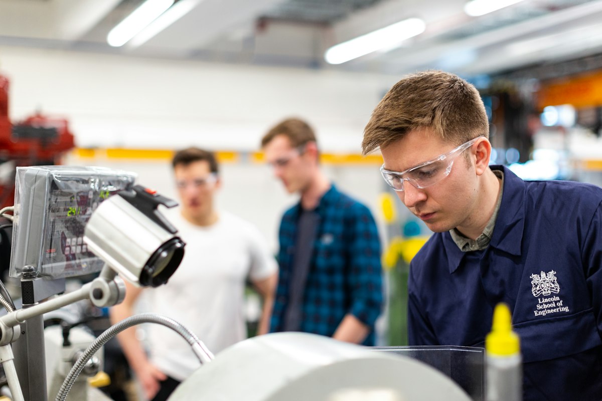 Ultrasonic Thickness Measurement (UTM) and Corrosion Analysis